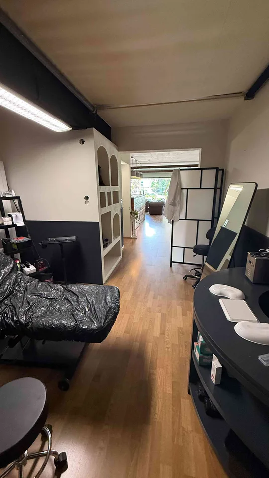Ladenfläche am Spalenring zu vermieten – 140 m² auf zwei Etagen
