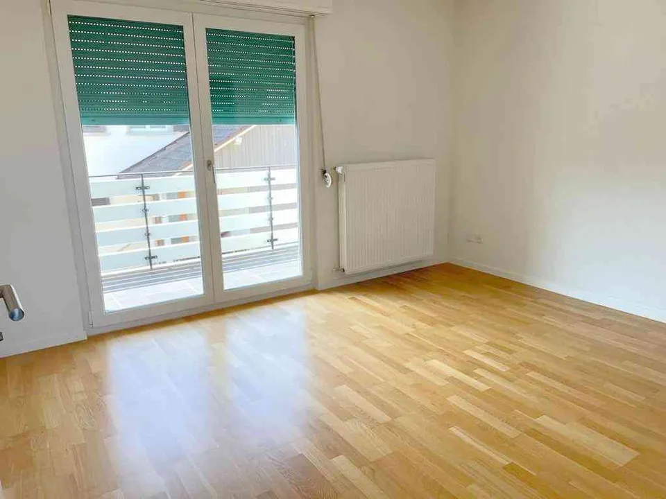 Haus mit 2 Abstellplätzen