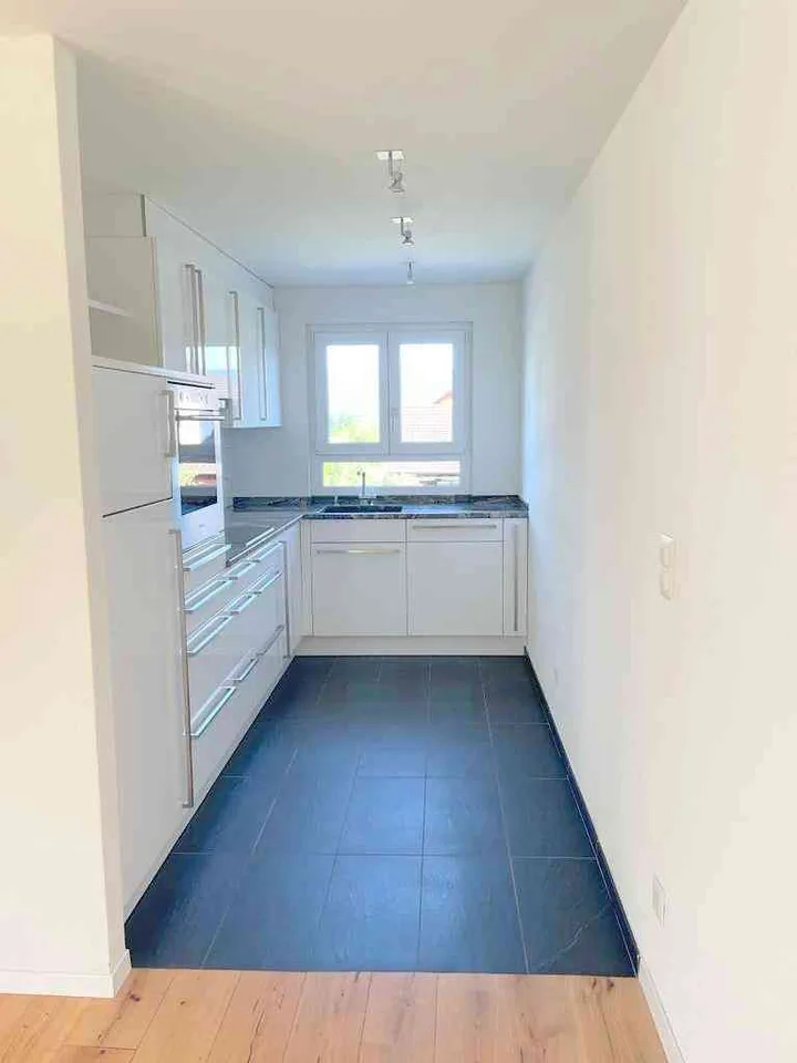 Haus mit 2 Abstellplätzen