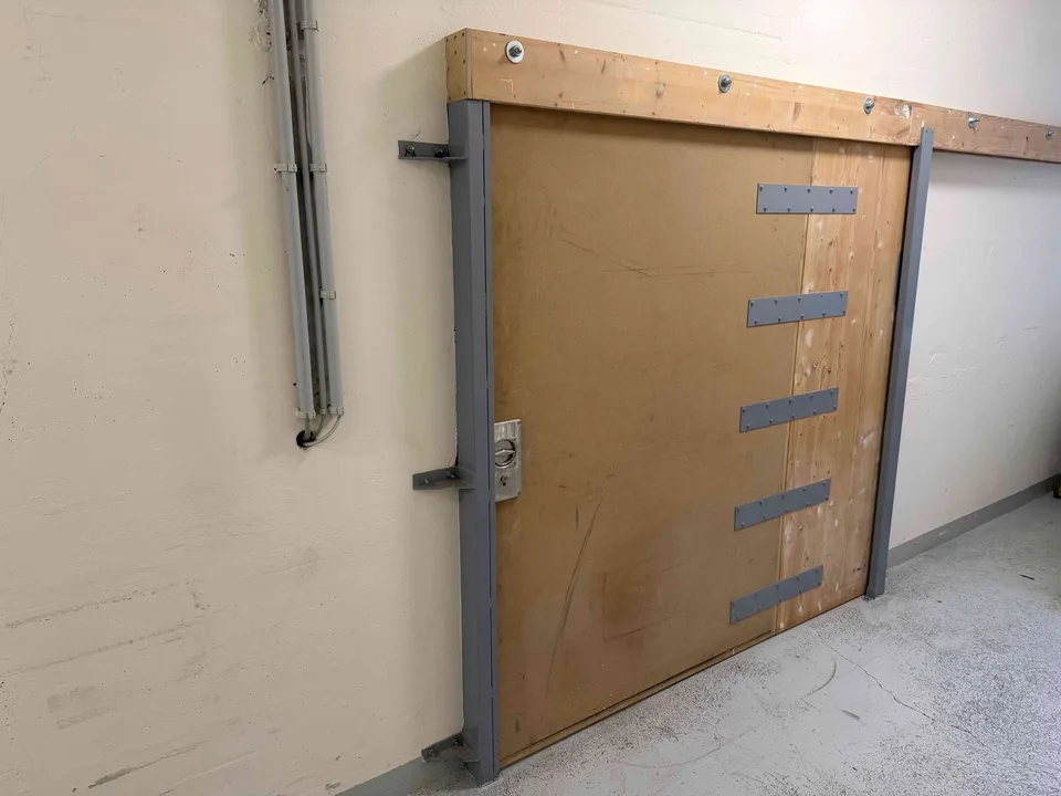 115 m2 Lager in Muttenz mit Hebebühne