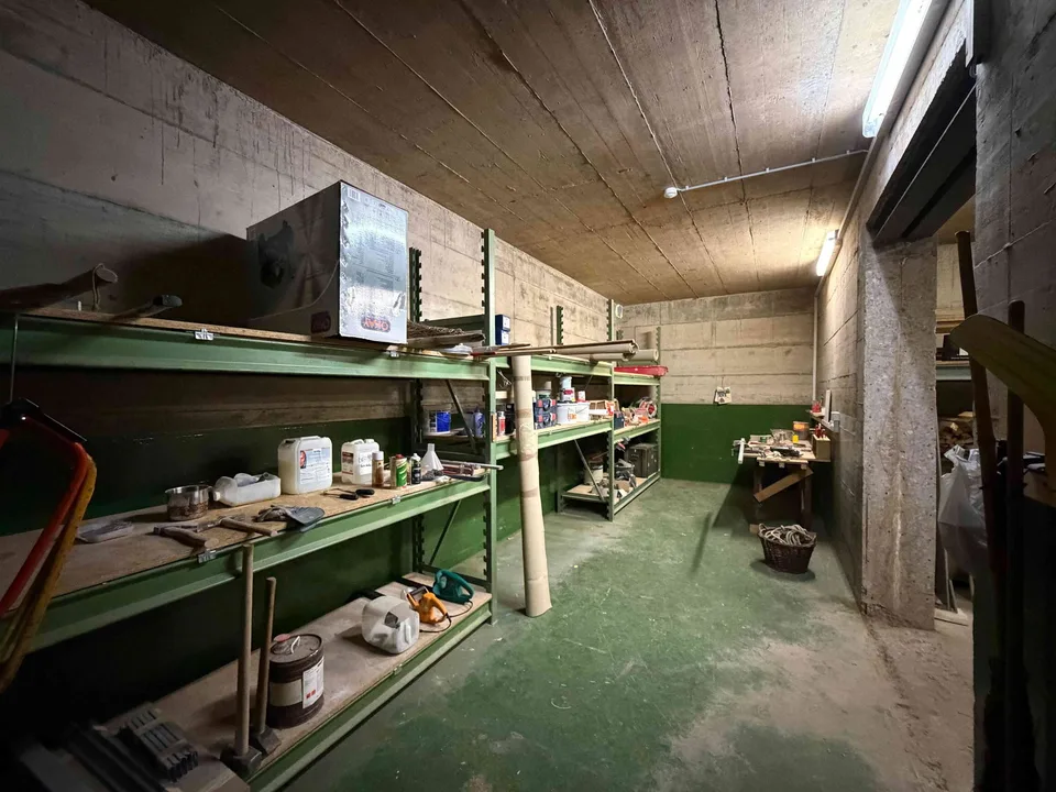 115 m2 Lager in Muttenz mit Hebebühne