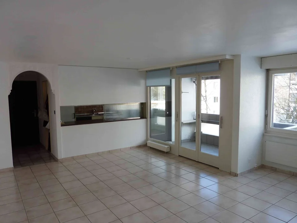 Appartement 4.5pces, 1er, balcon, place parc int./ext.