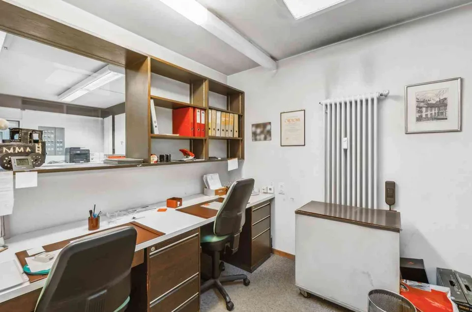 Ladenlokal mit grossem Schaufenster & Lager an Top-Lage in Basel