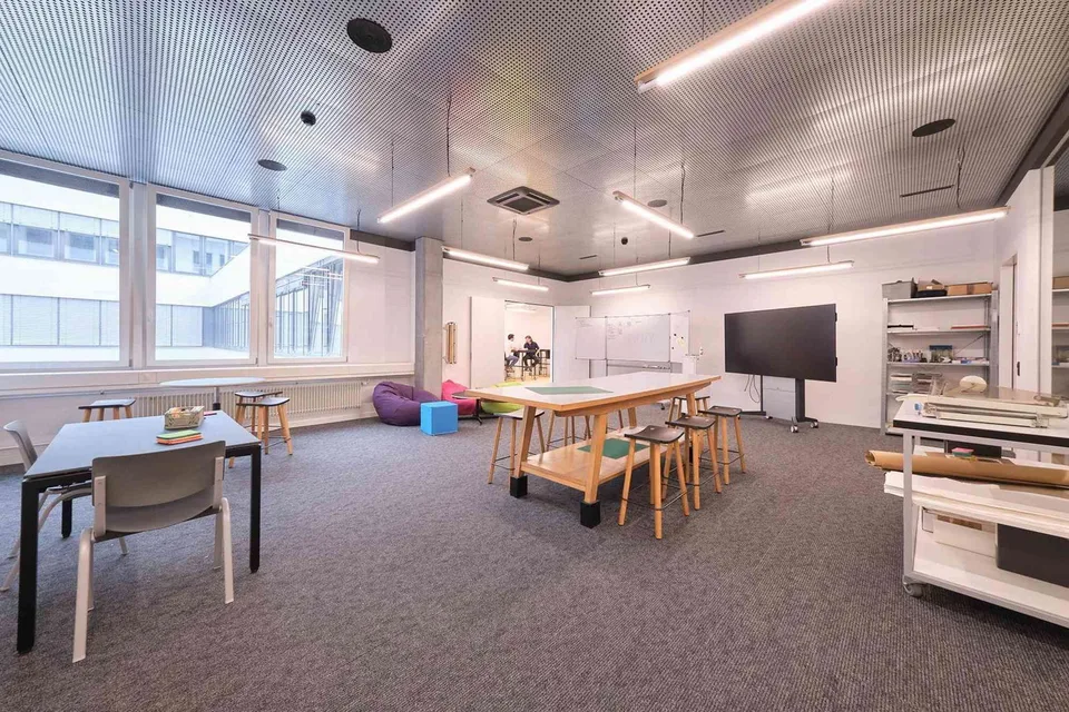 Dein eigenes Büro in Reinach. Kompakt. Ruhig. Privat.