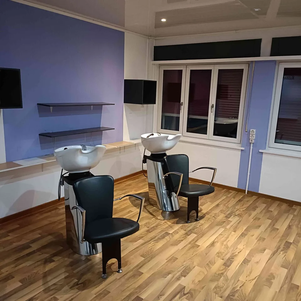 A louer Salon de coiffure / Vemieten Coiffeur Salon