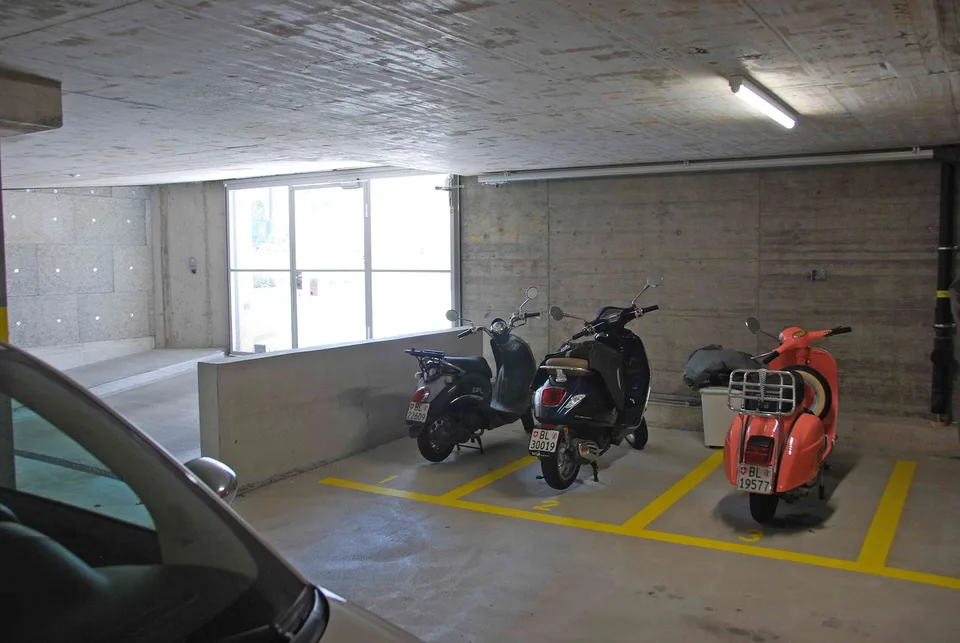 Parkplatz für Motorrad oder Roller