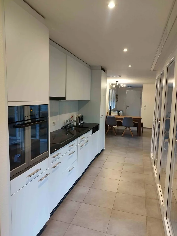Moderne helle Wohnung in Münchenstein, Untermiete