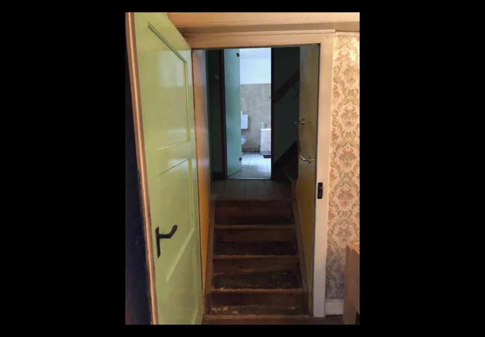 Charmante mais très modeste petite maison