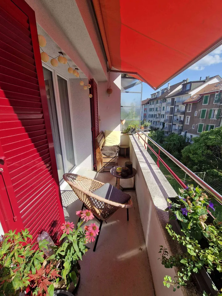Charmante 3-Zimmer-Altbauwohnung mit Balkon in Bern