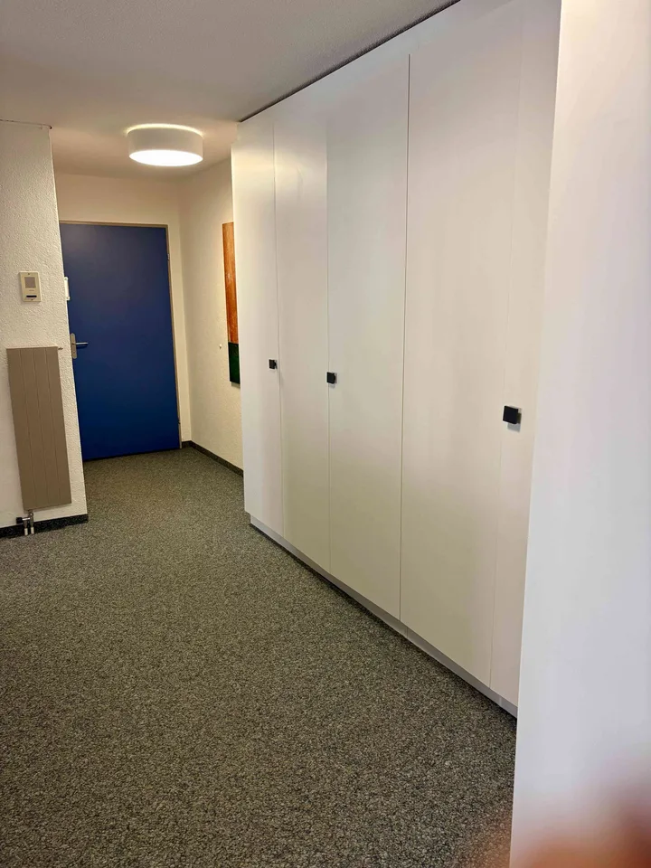 Helle grosszügige Büroräume mit gutem Raumkonzept, eigenem WC, Balkon