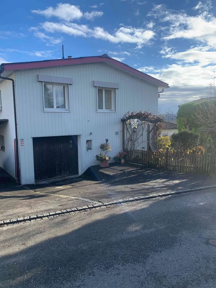 4,5 Zimmer-Wohnung in 1 Familienhaus Bellach/Solothurn zu vermieten