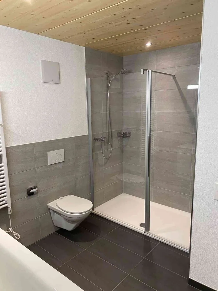 Grosse 4.5 Zi Attika/Duplex-Wohnung 146m2 in Dotzigen