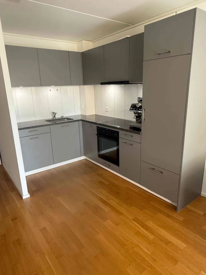 Helle 2.5-Zimmer-Wohnung mit Balkon in Ostermundigen