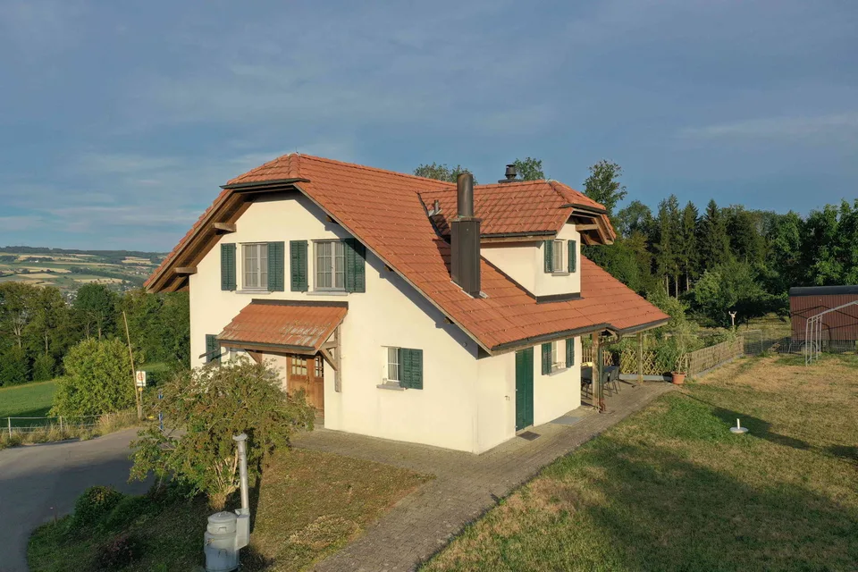 Charmantes 6.5-Zimmer-Einfamilienhaus in Schwarzenbach LU
