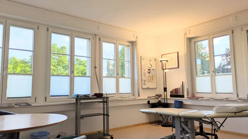 Zu vermieten: Praxis oder Büroräume an zentraler Lage in Reiden