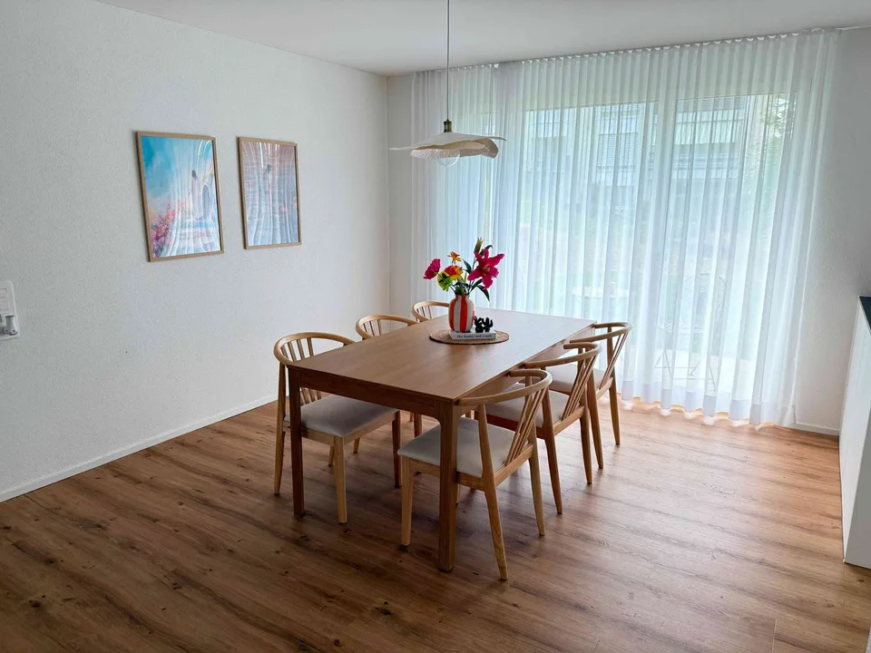 Moderne 3½-Zimmer-Gartenwohnung mit 100 m² in 6235 Winikon