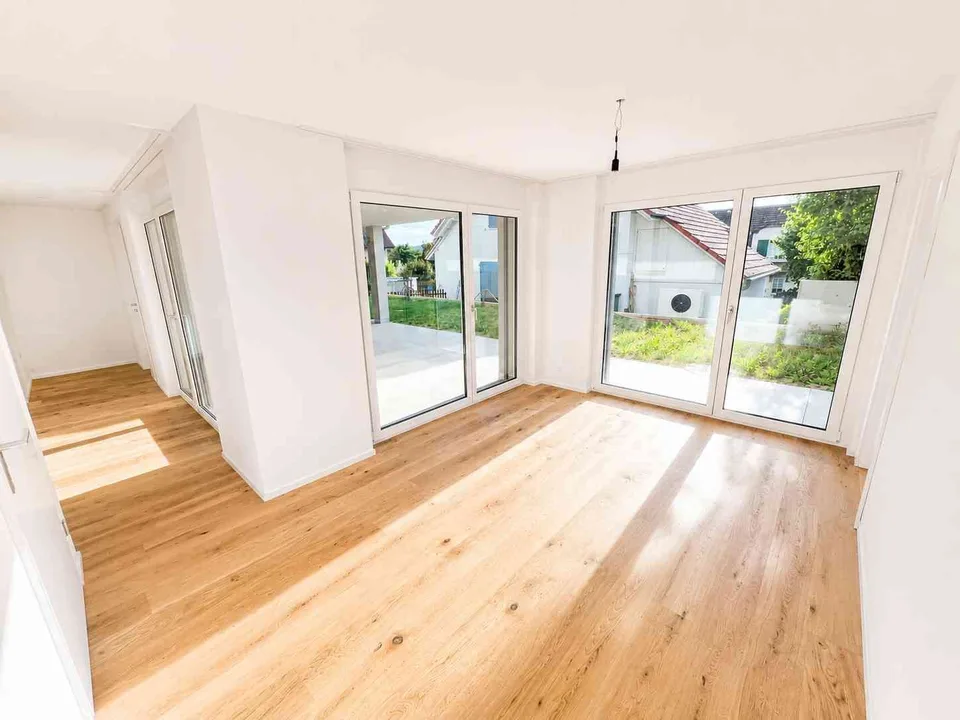 Neubau 2.5 Zimmer Wohnung