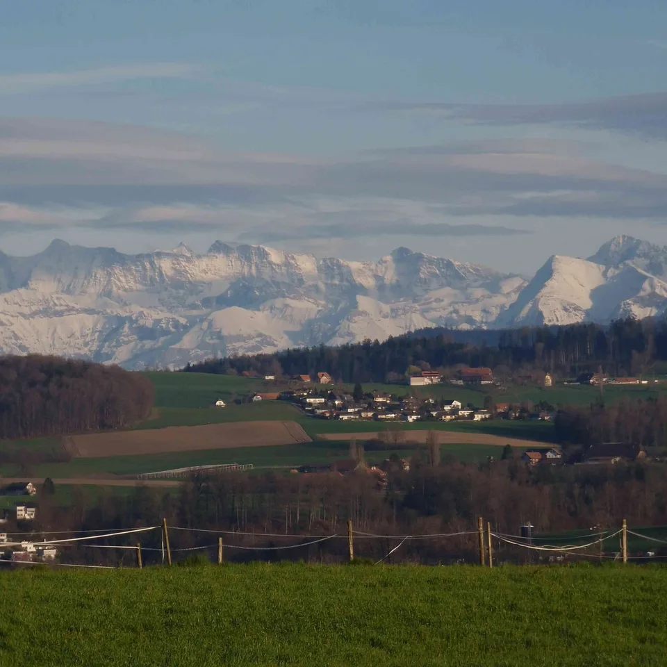 3.5 Zi. Wohnung mit super Aussicht zu vermieten.