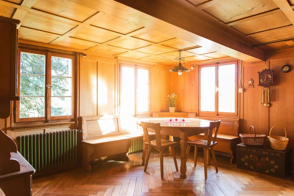 Befristet zu vermieten: Möbliertes Bauernhaus