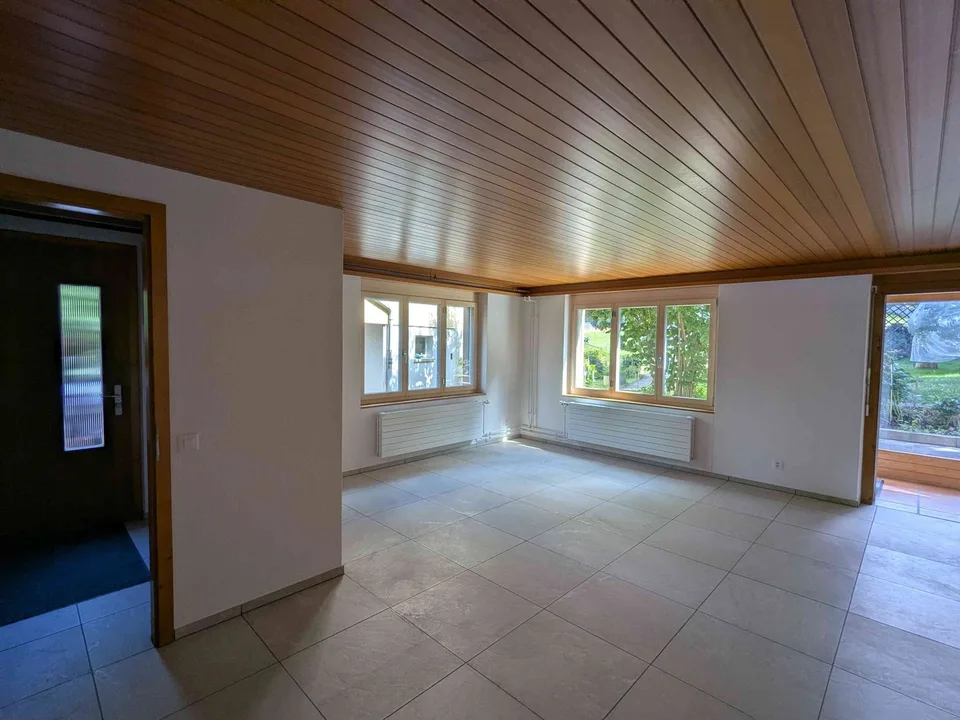 Schöne 2.5-Zimmer-Wohnung mit Wintergarten