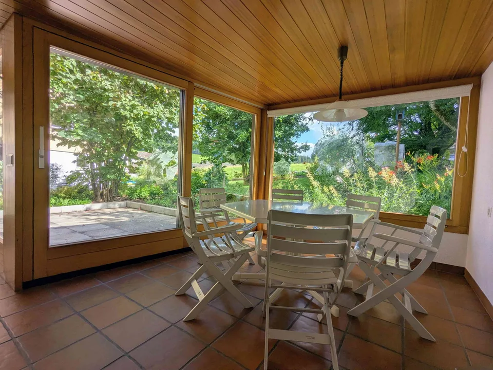 Schöne 2.5-Zimmer-Wohnung mit Wintergarten