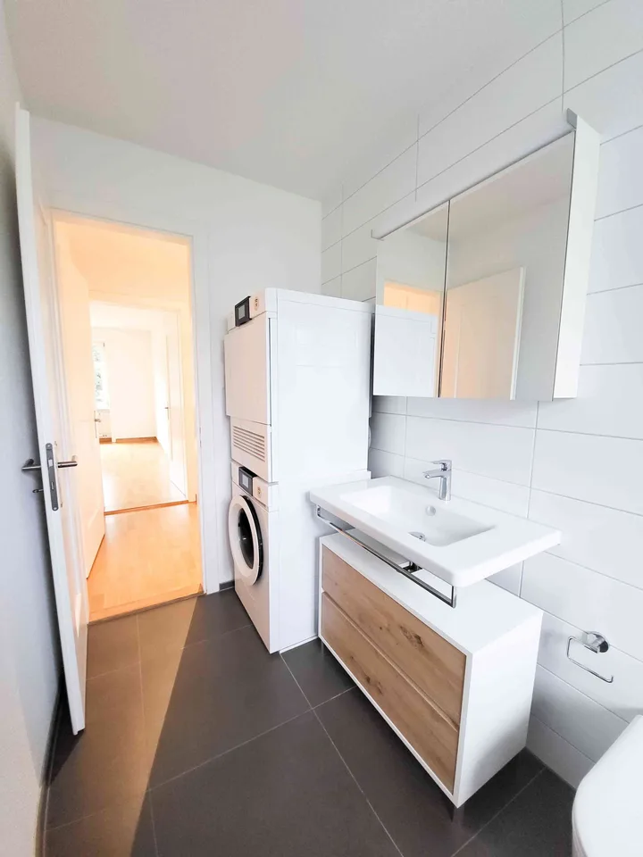 Charmante 3-Zimmer-Altbauwohnung mit Balkon an der Muristrasse, Bern