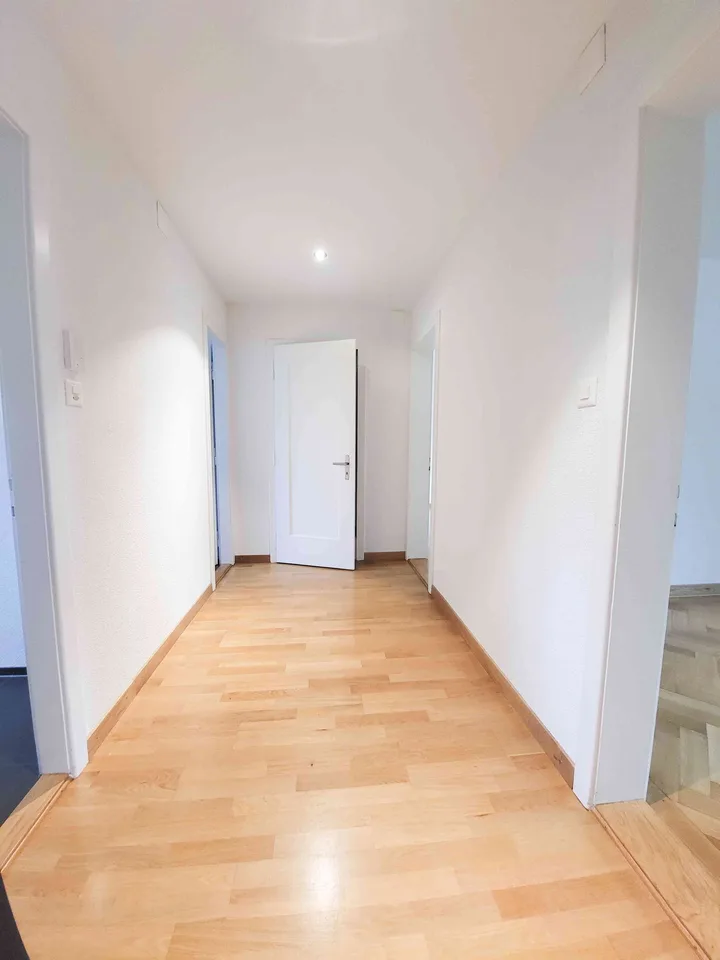 Charmante 3-Zimmer-Altbauwohnung mit Balkon an der Muristrasse, Bern