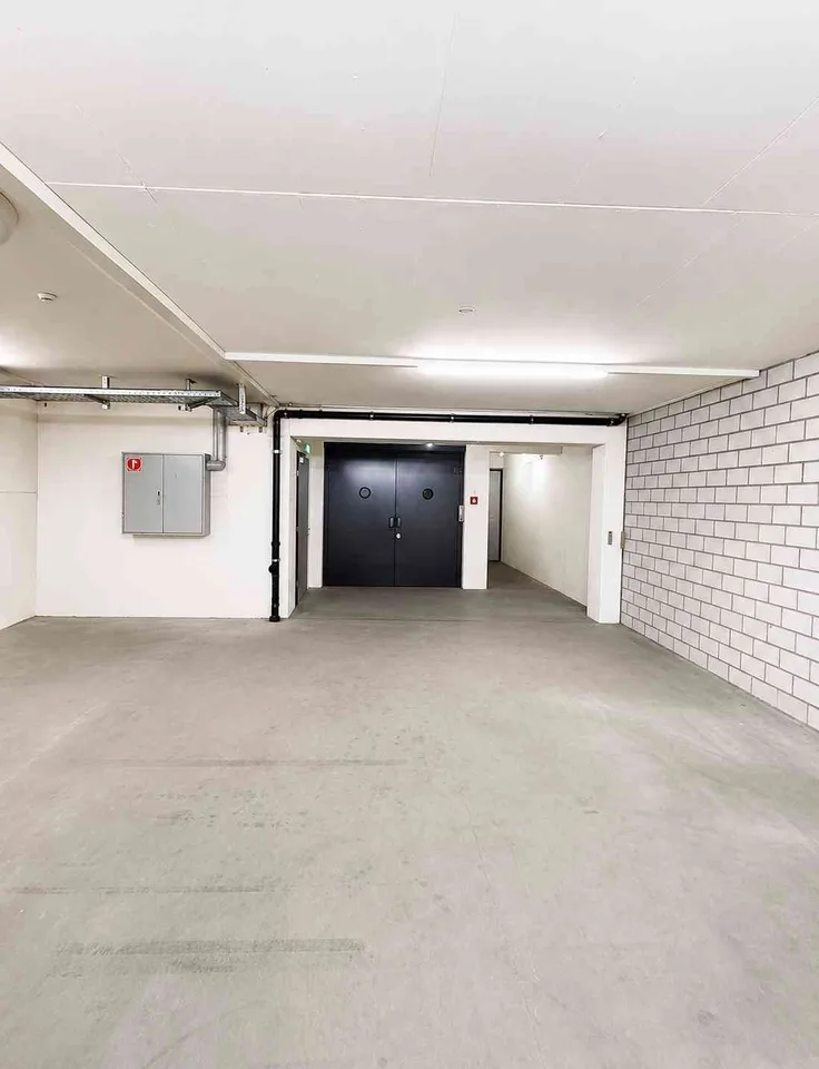 Nachmieter gesucht: 126 m² Lagerraum / Bastelraum in Wabern