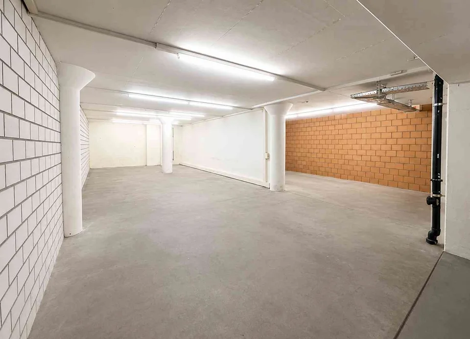Nachmieter gesucht: 126 m² Lagerraum / Bastelraum in Wabern