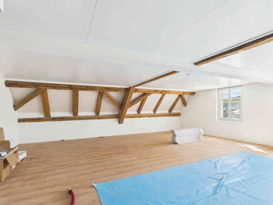 4.5-Zimmer Attikawohnung mit Altbaucharme