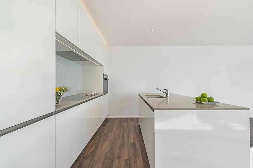 Moderne 4.5 Zimmer Attikawohnung im Zentrum von Reinach AG