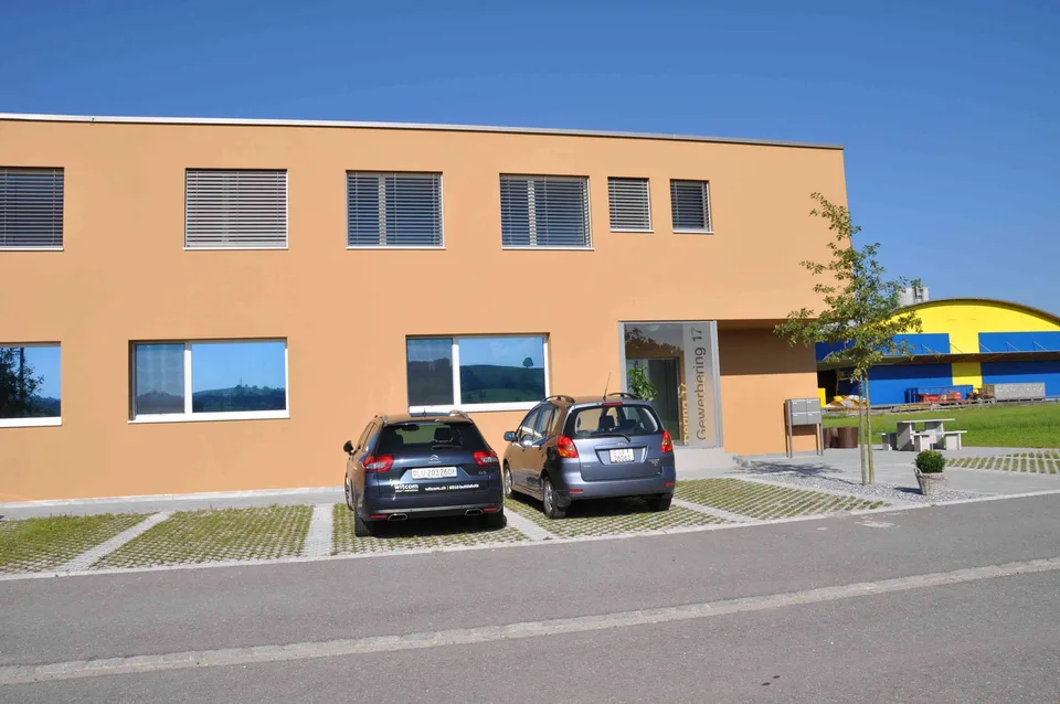 Bürofläche mit 13m2 oder 28m2 zu vermieten