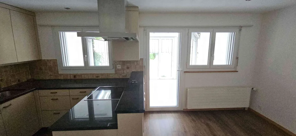 5.5-Zimmer-Reiheneinfamilienhaus mit Garten & Garage zu vermieten