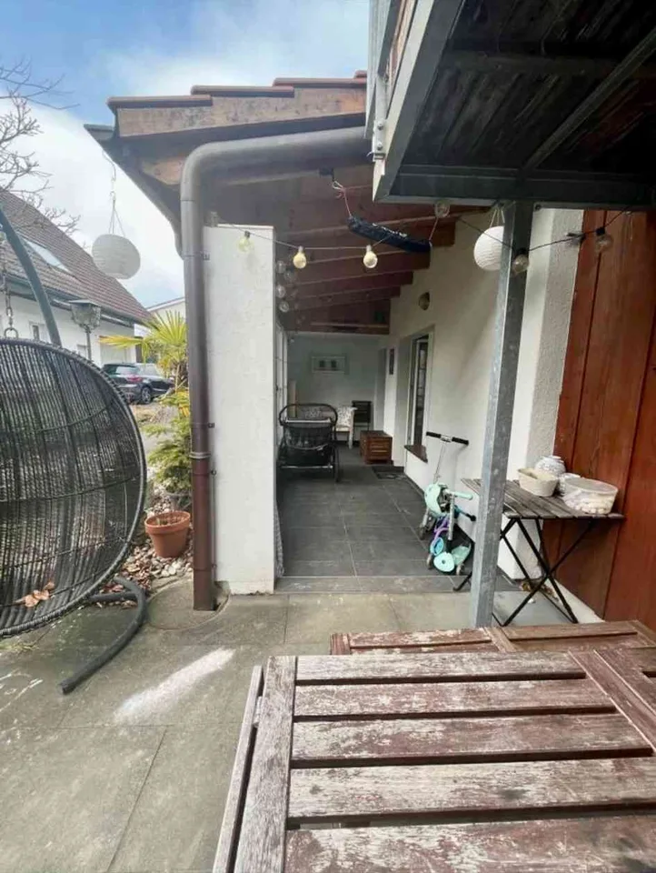 Nachmieter für eine Charmante 4.5-Zimmer-Terrassenwohnung in Aeschi SO