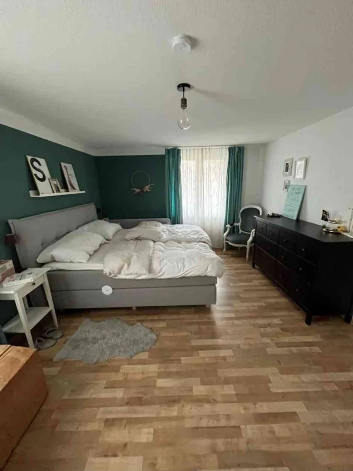Nachmieter für eine Charmante 4.5-Zimmer-Terrassenwohnung in Aeschi SO