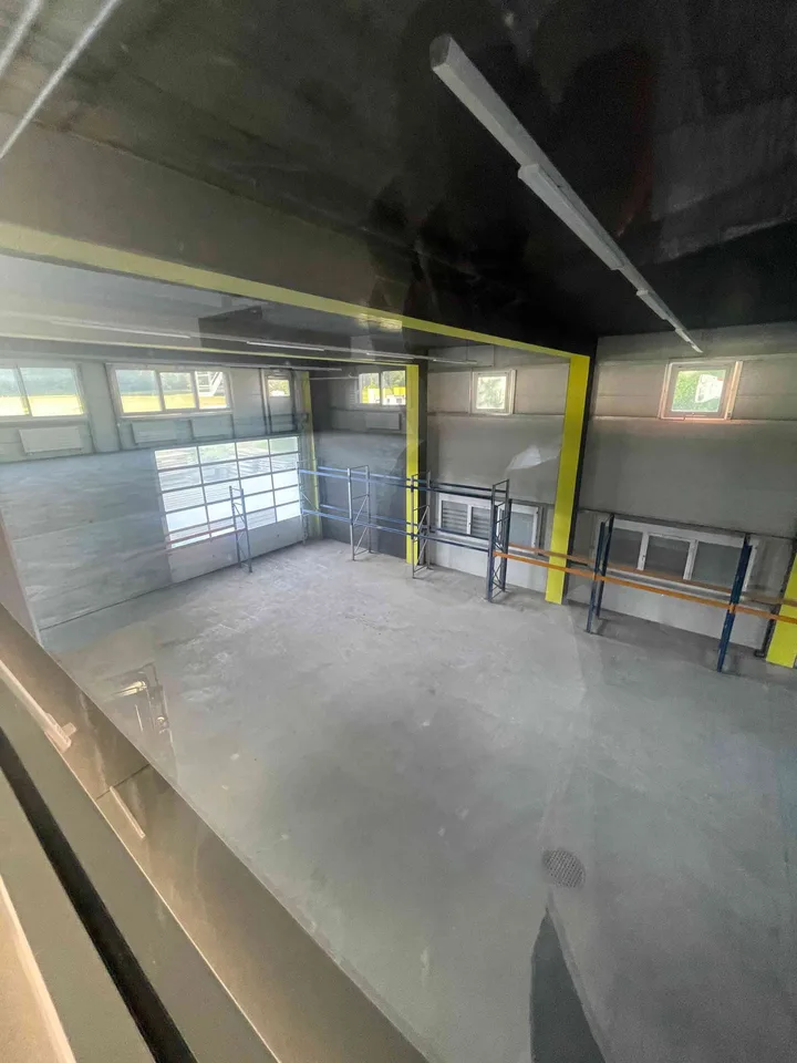 Fabrikations- und Lagerhalle / Werkstatt