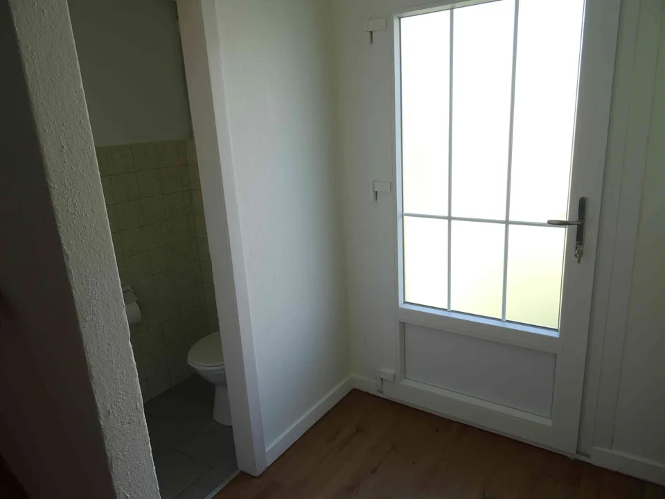 Liebenswertes 4.5 Zimmer Einfamilienhaus mit Garten + Veranda