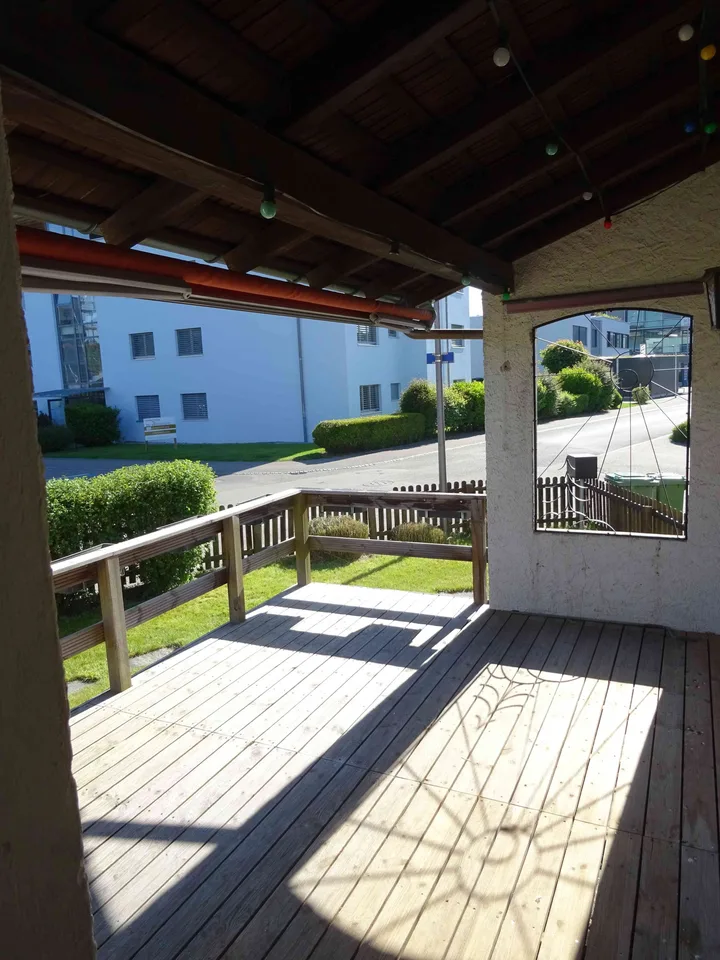 Liebenswertes 4.5 Zimmer Einfamilienhaus mit Garten + Veranda