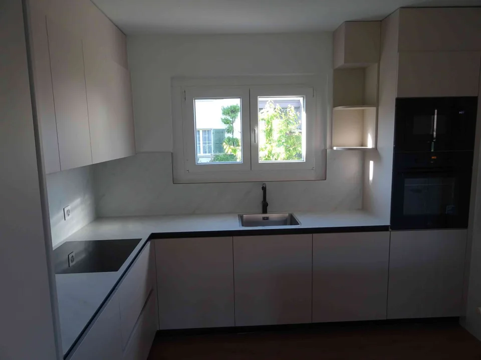 Liebenswertes 4.5 Zimmer Einfamilienhaus mit Garten + Veranda