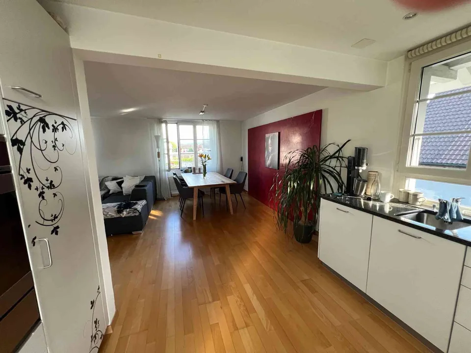 Wunderschöne 3.5 Zimmer-Maisonettewohnung