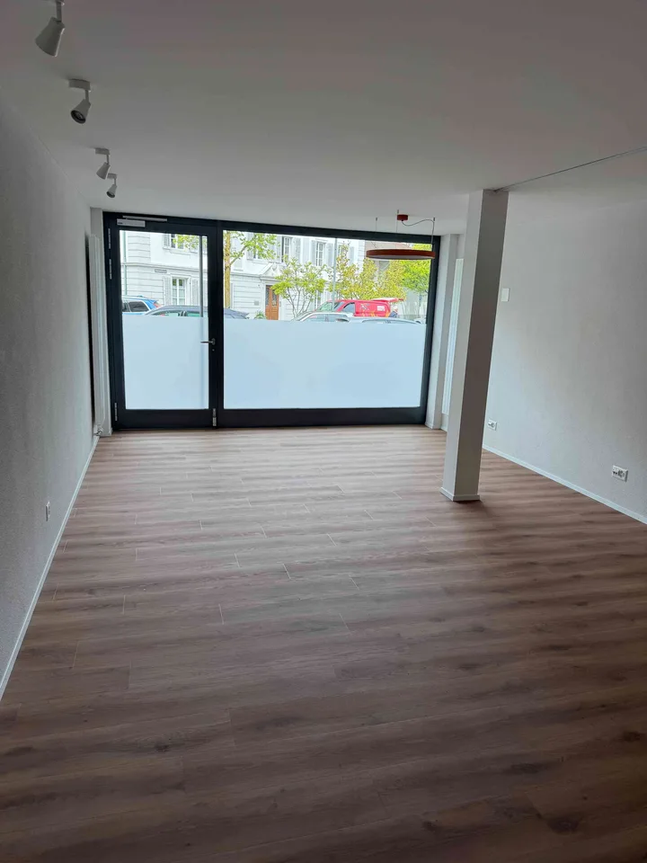 Büro-/Beautyfläche zu vermieten (befristet)