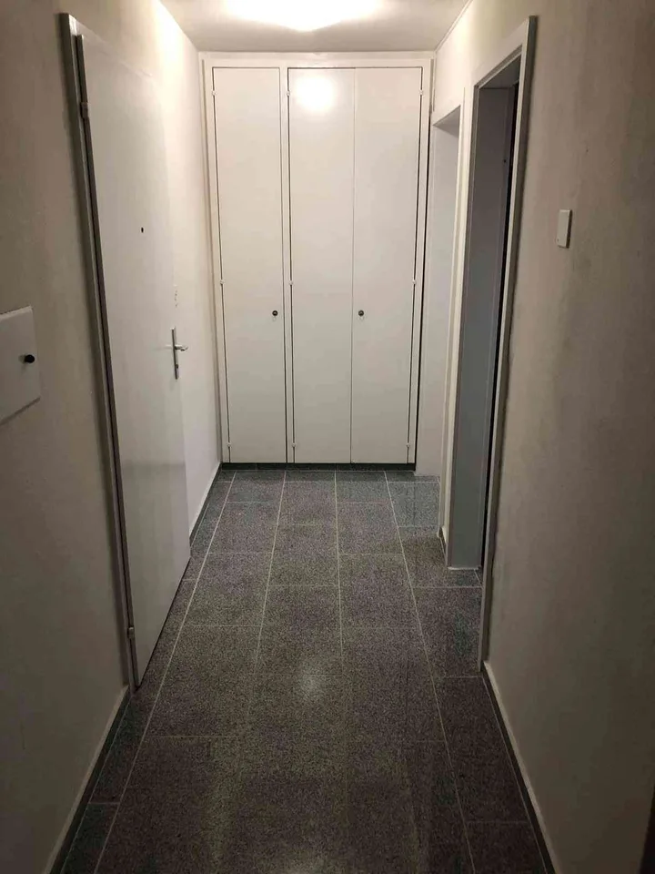 AB DEN 01.10.2026 VERMIETEN WIR EINE 2 ZWG IM 1. OG IN OFTRINGEN