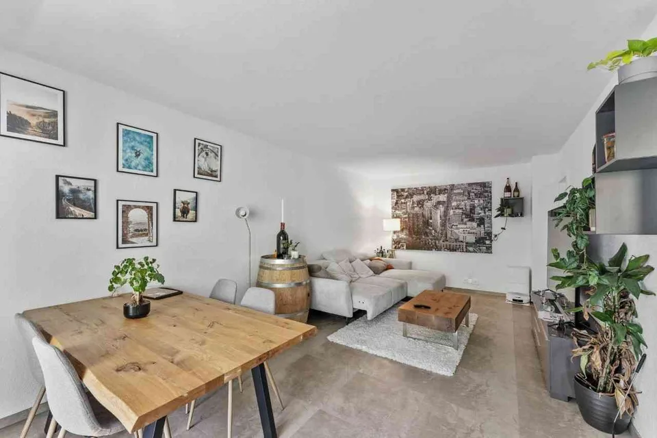 Frisch renovierte 3.5-Zimmer-Wohnung mit Balkon im begehrten Liebefeld