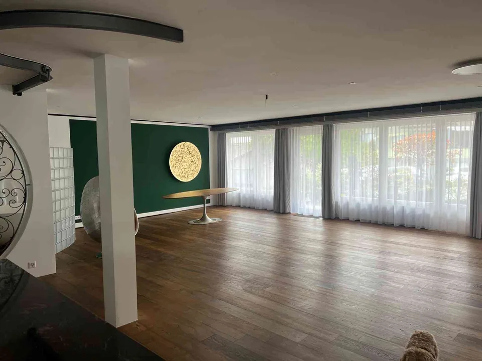 Wohnen und Arbeiten unter einem Dach zwischen Bern und Thun auf 290 m²
