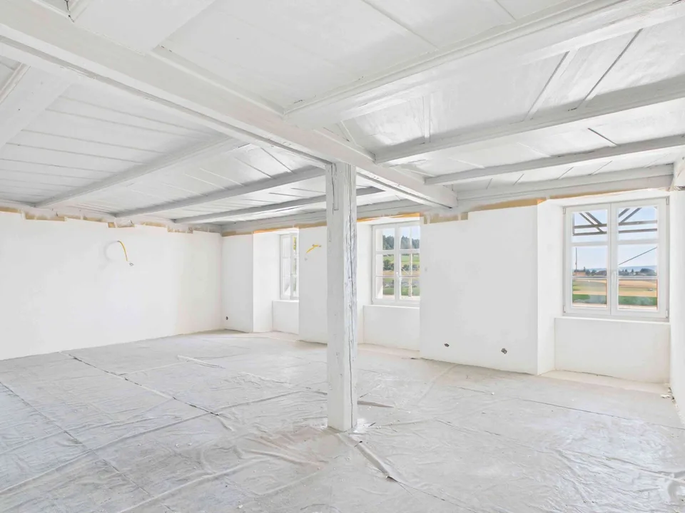 Kernsanierte 2.5 Zimmerwohnung
