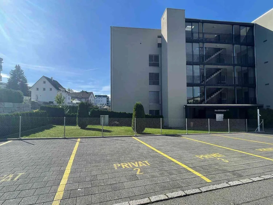 Parkplatz in Bahnhofsnähe zu vermieten