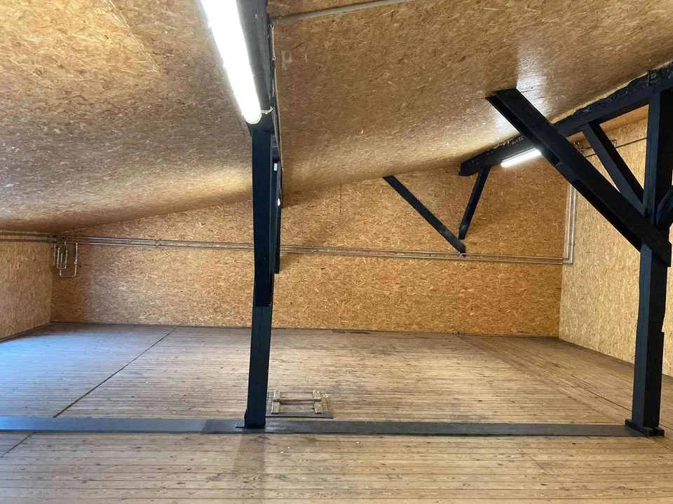 Raum 217 im Lager- und Gewerbehaus 2, OG