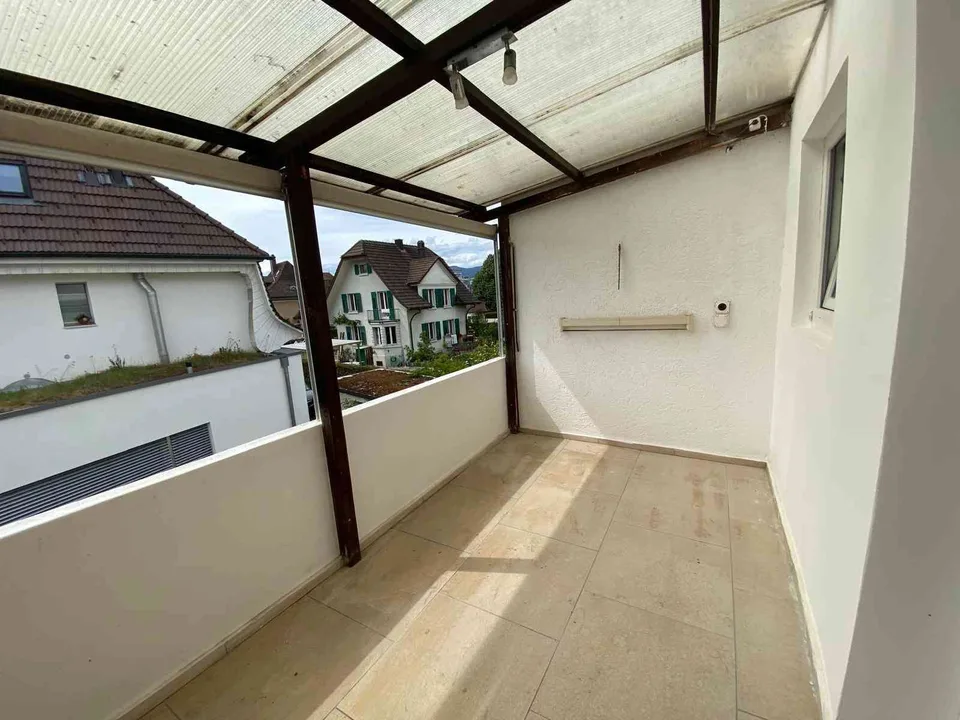 Exklusive 4.5-Zimmer-Maisonette-Dachwohnung mit grosser Terrasse