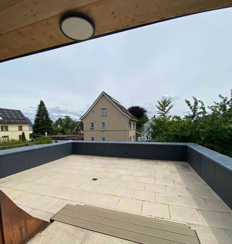 Exklusive 4.5-Zimmer-Maisonette-Dachwohnung mit grosser Terrasse