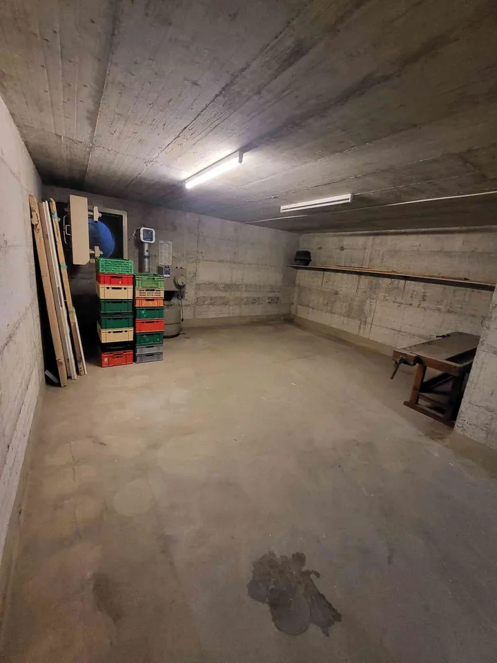 Exklusiver Lagerraum mit 90 m² – Viel Platz, direkter Zugang